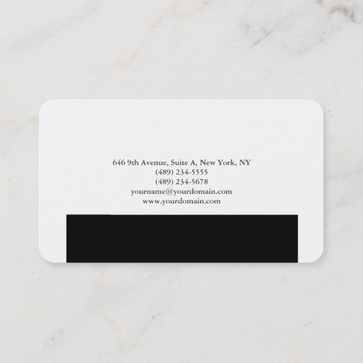 Gewoon zwart-wit en zwart-wit minimalistisch ontwe visitekaartje (Achterkant)