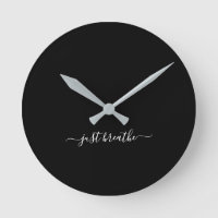 Gewoon zwarte elegant script yoga grote klok inade