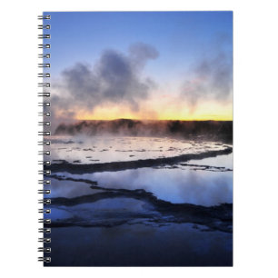 Geyser Roke op Sunset Notitieboek