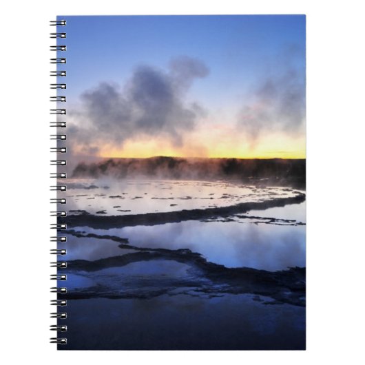Geyser Roke op Sunset Notitieboek (Voorkant)