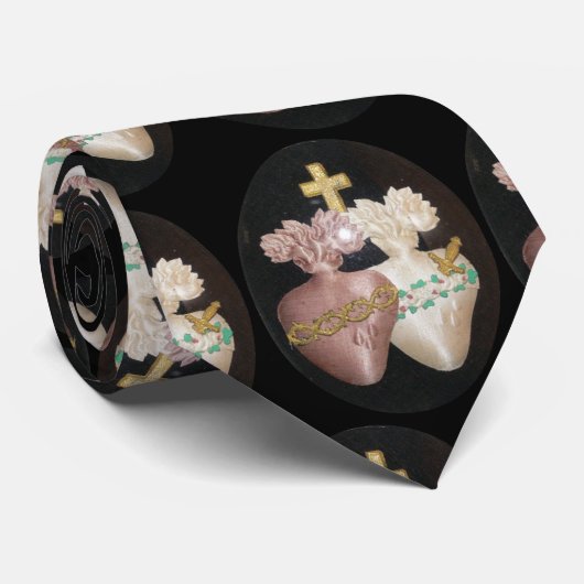 GEZACHTE EN IMMACULEERDE HARTEN STROPDAS (Opgerold)