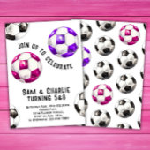 Gezamenlijke broer en zus tweelingvoetbal verjaard kaart