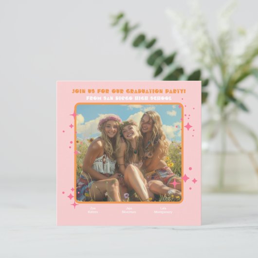 Gezamenlijke Hippie Foto Graduation Party 3 persoo Kaart (Staand voorkant)