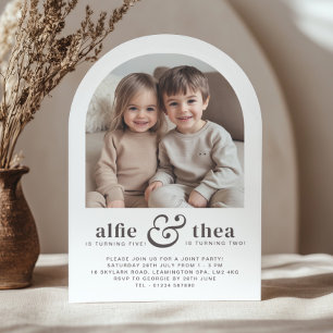 gezamenlijke verjaardagsuitnodigingsboog kaart