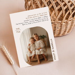 Gezamenlijke Zus Broer Twee Kinderen Foto Verjaard Kaart