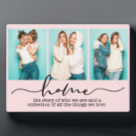Gezegden uit de thuisfamilie Modern Typografie Dri Fotoplaat<br><div class="desc">Dit moderne ontwerp bevat drie van uw favoriete foto's met de tekst "thuis - het verhaal van wie we zijn en een collectie van alle dingen waar we van houden" in de moderne typografie #foto #photogifts #gift #gift #cadeau #girforher #family #home #verjaardaggifts #feestcadeaus #personalizedgiften</div>