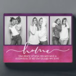 Gezegden uit de thuisfamilie Modern Typografie Dri Fotoplaat<br><div class="desc">Dit moderne ontwerp bevat drie van je favoriete foto's met de tekst "thuis - het verhaal van wie we zijn en een collectie van alle dingen waar we van houden" in de moderne typografie #foto #photogifts #gift #gift #girtsforher #family #home #verjaardaggifts #feaaigifts #christmasgifts #personalizedgifts #gifts</div>