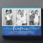 Gezegden uit de thuisfamilie Modern Typografie Dri Fotoplaat<br><div class="desc">Dit moderne ontwerp bevat drie van je favoriete foto's met de tekst "thuis - het verhaal van wie we zijn en een collectie van alle dingen waar we van houden" in de moderne typografie #foto #photogifts #gift #gift #girtsforher #family #home #verjaardaggifts #feaaigifts #christmasgifts #personalizedgifts #gifts</div>