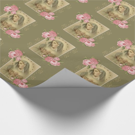 Gezegeld immaculair hart van Mary met roze rozen Cadeaupapier (Hoek)