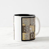 Gezegend door overvloed aan schoonheid tweekleurige koffiemok (Voorkant rechts)