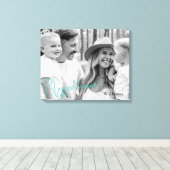 Gezegend Huis Familienaam B/W Portret Groot Canvas Afdruk (Insitu (Houten vloer))