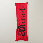 Gezegend! Lichaamskussen (rood) (Achterkant (Verticaal))
