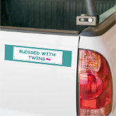 Gezegend met Twins Two Hearts Bumpersticker (Op Truck)