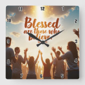 Gezegend zijn zij die geloven vierkante klok (Voorkant)