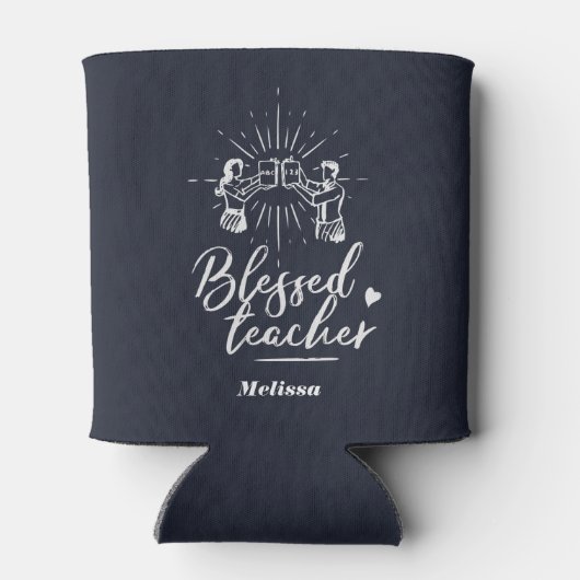 Gezegende leraar Typografie School Hoofd Blikjeskoeler (Achterkant)