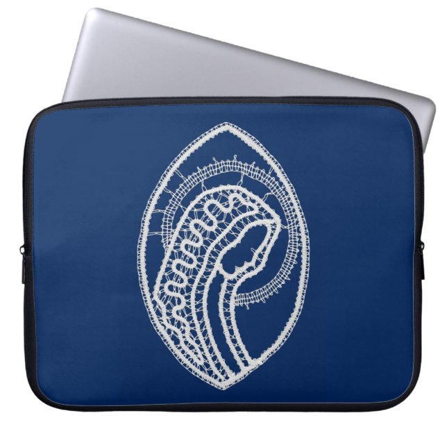 Gezegende Maagd Maria, witte kant, marineblauw Laptop Sleeve (Voorkant)