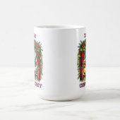 Gezellig kerstvenster met sneeuw en decoraties koffiemok (Center)