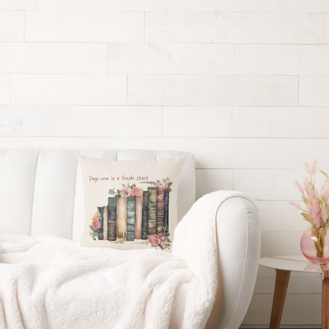 Gezellig literair decor met boeken en bloemaccente kussen (Bank)