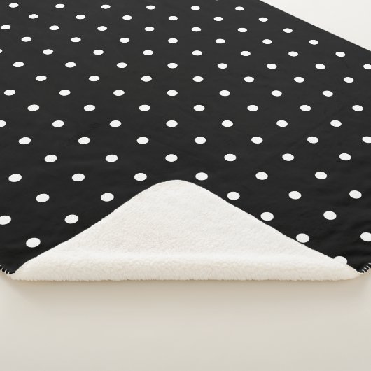 Gezellig wit polka dot patroon op zwart sherpa deken (3/4)