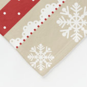 Gezellige Cream Rood Wit Sneeuwvlokken Kerstpatroo Fleece Deken (Hoek)