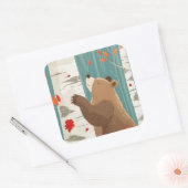 Gezellige Herfst Momenten met een Woodland Beer Vierkante Sticker (Envelop)