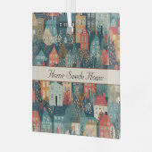 Gezellige Hygge Village Nordic Folk Art, op maat Glas Ornament (Voorkant links)