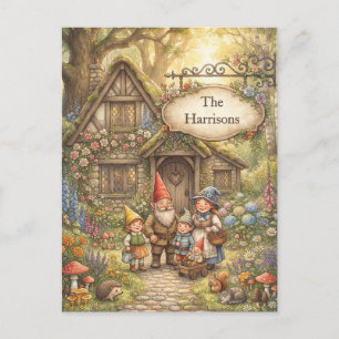 Gezellige Kabouterfamilie in Betoverde Bos Cottage Briefkaart