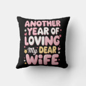 "Gezellige liefde - Jubilea kussen voor je lieve v (Achterkant)