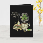 Gezellige St. Paddy's Day Ierse Koffie en Oud Boek Kaart (Gele Bloem)