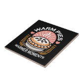 Gezellige taart illustratie: warme taarten warmere tegeltje (Zijkant)