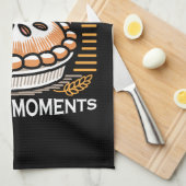 Gezellige taart illustratie: warme taarten warmere theedoek (Quarter Fold)