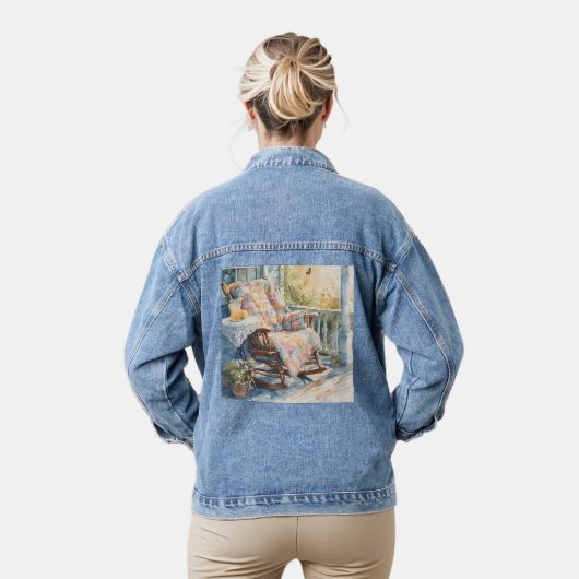 Gezellige veranda met quilt en limonade charme denim jacket (Model)