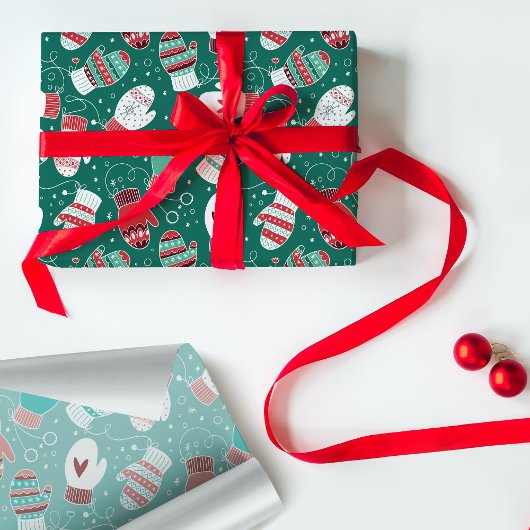 Gezellige Winter Kerst wanten Patroon in Groen Cadeaupapier
