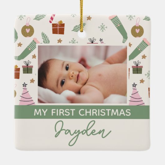 Gezellige Winter Roze Groen Eerste Kerstfoto Keramisch Ornament (Achterkant)