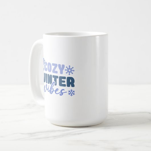 Gezellige Winter Vibes - Snowflake Typografie Koffiemok (Voorkant links)