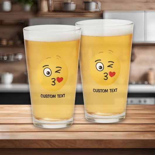 Gezicht dat een kus werpt glas