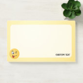 Gezicht met Stuck-Out Tong en Winking Eye Post-it® Notes (Kantoor)