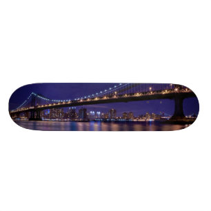 Gezicht op de Manhattan-brug 's nachts Persoonlijk Skateboard