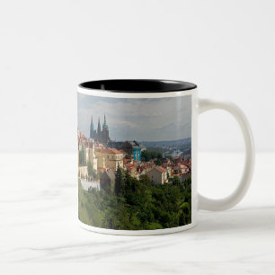 Gezicht op de Sint-Vituskathedraal, Praag, Tsjechi Tweekleurige Koffiemok