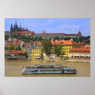 Gezicht op het kasteel van Praag en de stad aan de Poster