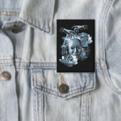 Gezichtloos - Techno-Gothic Streetwear Design Button (Insitu)