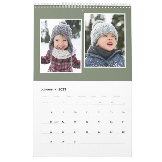 Gezinsfotocollage rustige monogram sage groen kalender (Jan 2023)