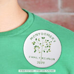 Gezinshereniging Groene Familie - Gepersonaliseerd Ronde Button 7,6 Cm<br><div class="desc">Creëer gepersonaliseerde knoppen voor gezinshereniging of evenementen voor gezinshereniging. Het ontwerp kenmerkt een modern, minimalistisch ontwerp van de familieboom in schaduwen van groen en uw douanetekst (de shows NAAM van de FAMILIE REUNION en het jaar). Alle tekst is verwisselbaar, met inbegrip van de doopvontstijl en de kleur. Schrap om het...</div>