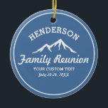 gezinshereniging Trip Cool Mountain Peaks Keramisch Ornament<br><div class="desc">De bergen bellen en we moeten gaan! Een perfect ontwerp voor een gezinshereniging of een reis naar de bergen met een witte logo met een koele bergsilhouet. Geef vier regels aangepaste tekst aan: Jouw naam, familiereünie, familieroute, locatie, datum, enzovoort. Een leuke, netelige reiszorg voor je volgende keer komt samen in...</div>