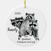 Gezinsschat Fun Raccoon Quote Keramisch Ornament (Achterkant)