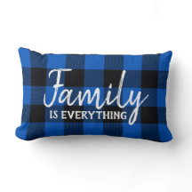 Gezinstekst op zwarte en blauwe spellen