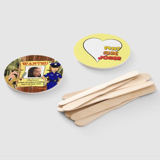 Gezocht Poster  Foto Hand Fan Handwaaier (Niet-gemonteerd)