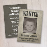GEZOCHT Poster Funny Birthday Kaart<br><div class="desc">GEBRUIK EEN ZWART-WIT FOTO! — Dit heeft een sepia overlay die uw zwart-witte foto in een sepia (antiek) toonfoto verandert. — Over the Hill of Wild West Theme — Gebruik voor een verjaardagsfeestje of vrijgezellenfeest</div>