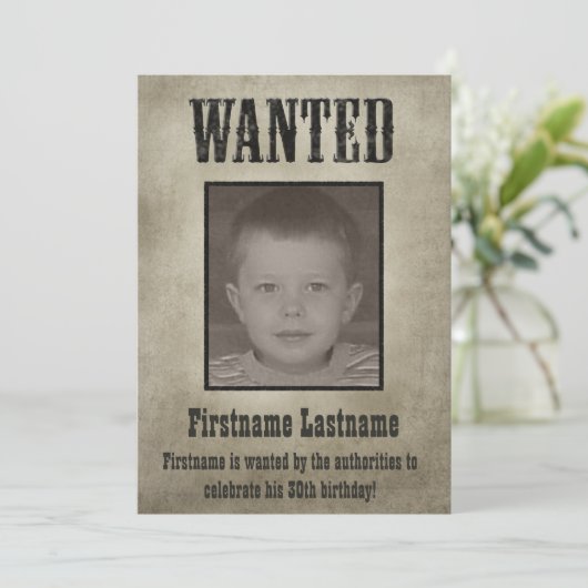 GEZOCHT Poster Funny Birthday Kaart (Staand voorkant)