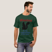 Gezocht voor het verduisteren van vogelzaad Funny  T-shirt (Voorkant volledig)
